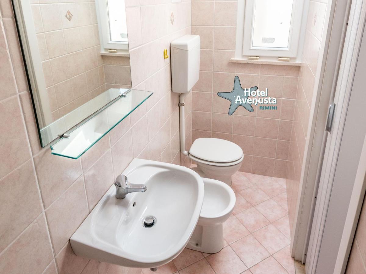 Hotel Avenusta Viserba Di Rimini Экстерьер фото