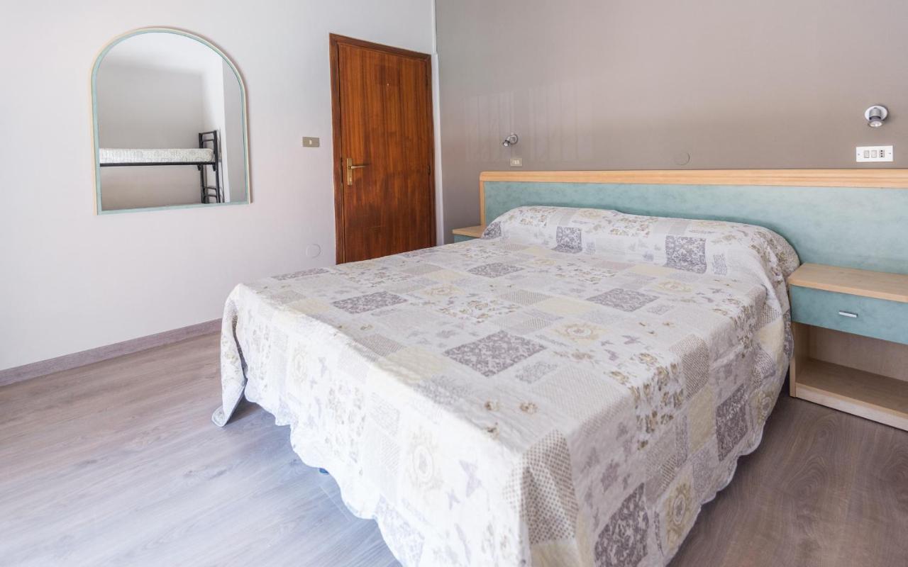 Hotel Avenusta Viserba Di Rimini Экстерьер фото